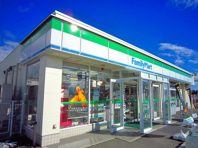その他　ファミリーマートまで500m