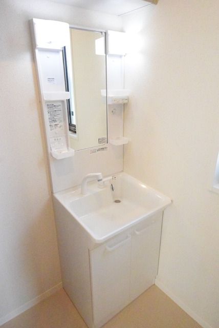 洗面設備　お部屋探しは【タウンハウジング千葉店】にお任せ下さい♪
