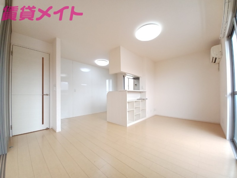 居室・リビング　別部屋反転画像参考