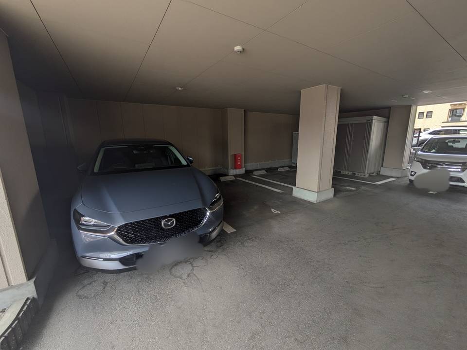 駐車場　駐車場