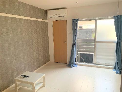 居室・リビング　1階タイプのお部屋です。