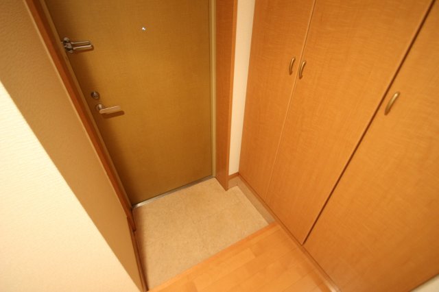 玄関　※別室参考写真です。