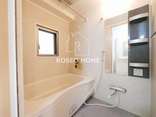 バス・シャワールーム　同マンション別部屋：参考写真
