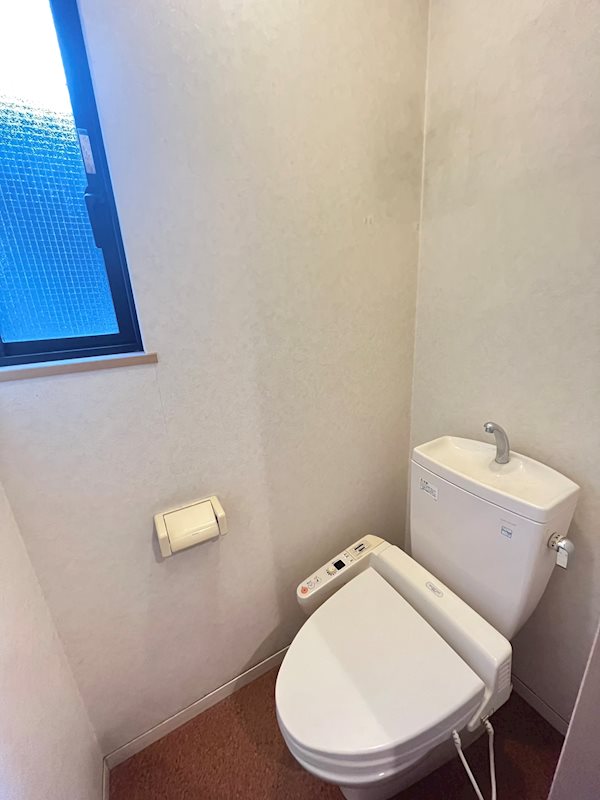 トイレ　トイレもきれいです