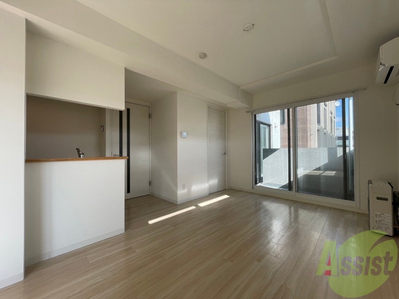 居室・リビング　広くてキレイなお部屋が広がっていて、充実した生活が送れそう。
