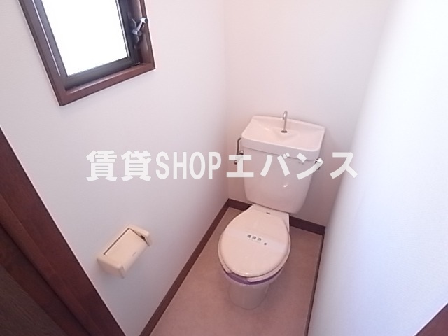 トイレ　落ち着いたトイレです