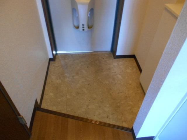 玄関　※他部屋参照、現状優先