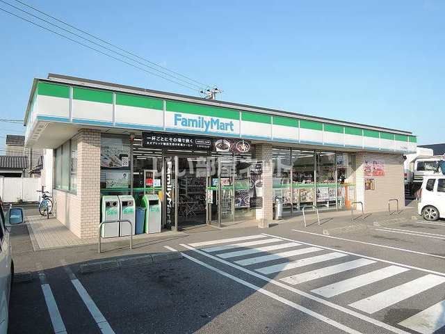 コンビニ　ファミリーマート 大分青崎店（コンビニ）まで1043m