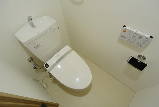 トイレ　★ウォシュレット付きのトイレです★