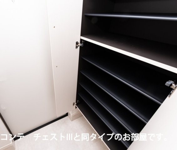 玄関　シンプルで使いやすい玄関です