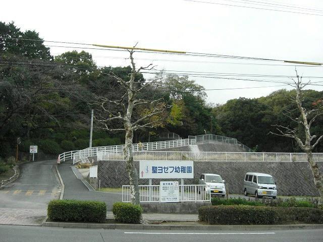 幼稚園・保育園　聖ヨゼフ幼稚園（幼稚園・保育園）まで90m