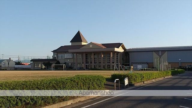 小学校　福生西小学校（小学校）まで285m