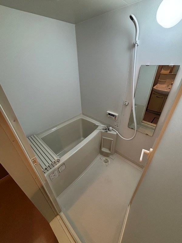 バス・シャワールーム　※別部屋参考写真※