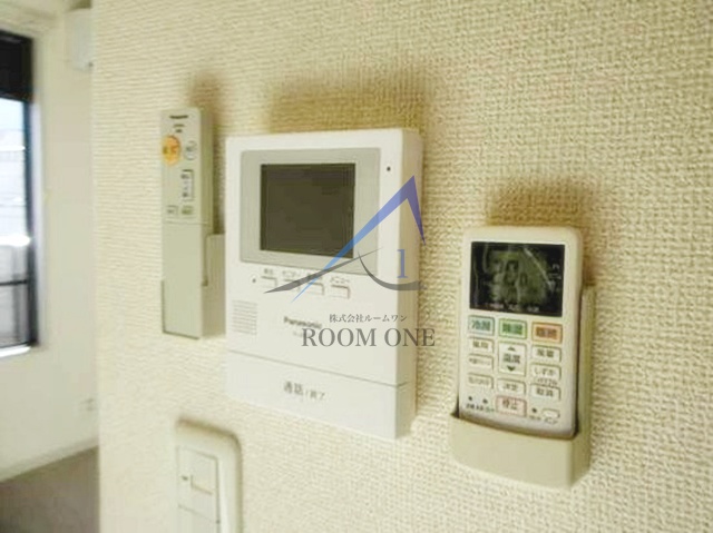 セキュリティ　モニター付インターホンです。