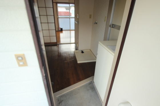 玄関　※別部屋の写真です