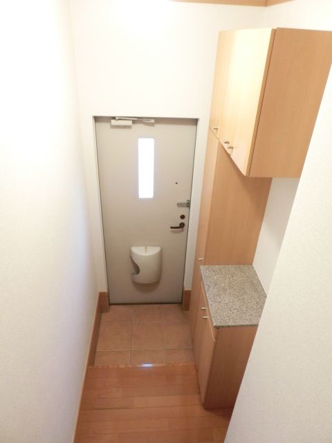 玄関　たっぷりシューズボックス