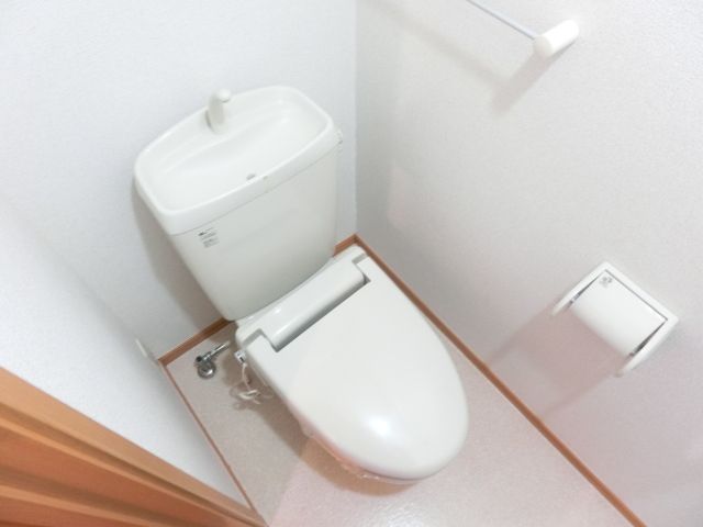 トイレ　清潔感のあるトイレ