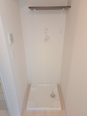 その他　室内洗濯機置場です