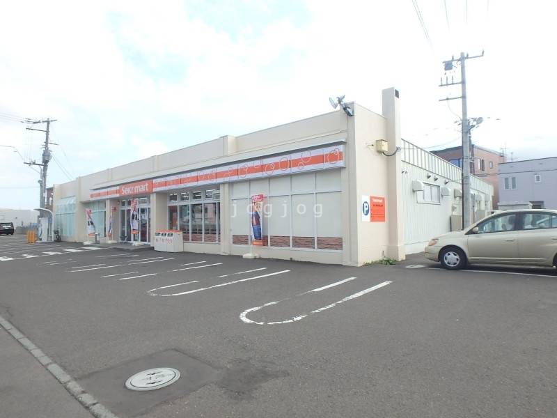 コンビニ　セイコーマート前田５条店（コンビニ）まで400m