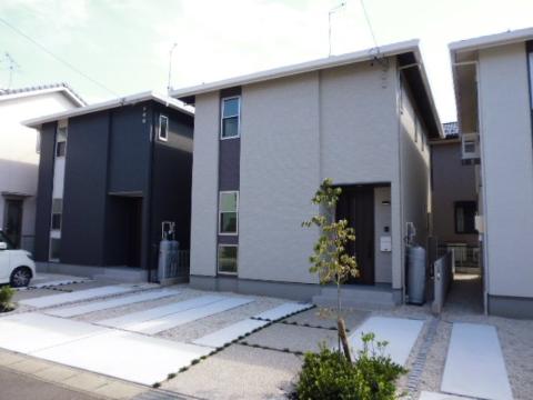 建物外観　外観写真（昼）