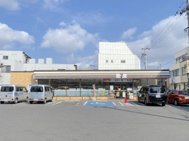 コンビニ　セブンイレブン泉佐野上町1丁目店（コンビニ）まで434m