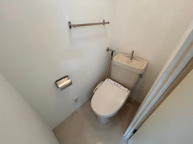 トイレ　トイレは清潔感があり安心して使えますね！