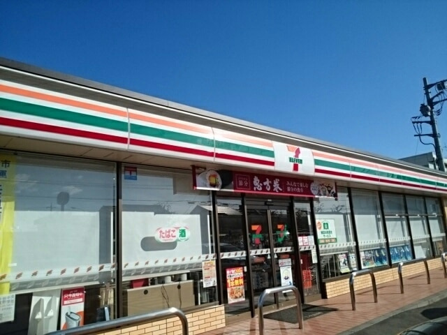 コンビニ　セブンイレブン 小山神鳥谷4丁目店（コンビニ）まで539m