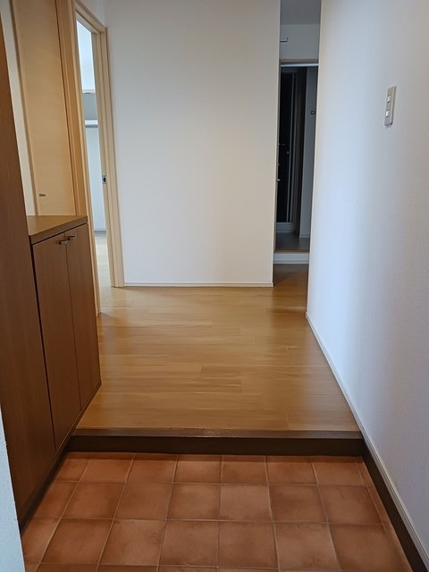玄関　図面と現状に相違がある場合には現状を優先