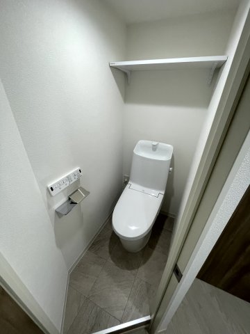 トイレ　落ち着いたトイレです