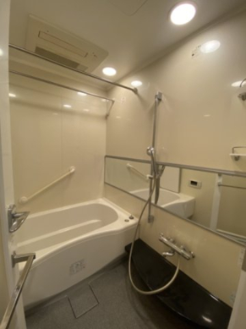 バス・シャワールーム　別部屋参考写真