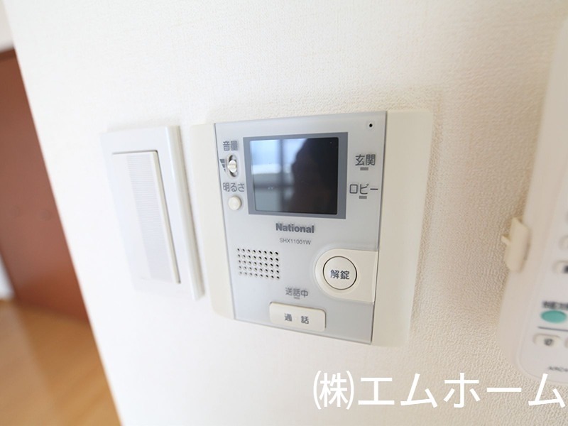 セキュリティ　カメラ付インターホン　同型写真