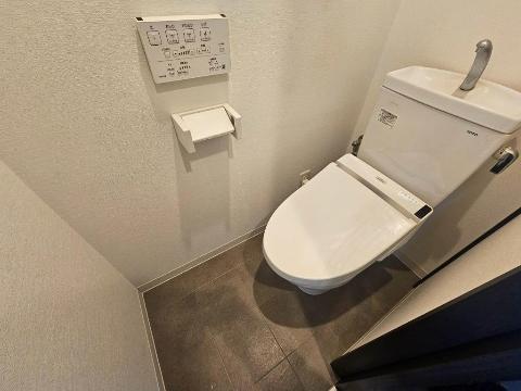 トイレ　シャワー付トイレ