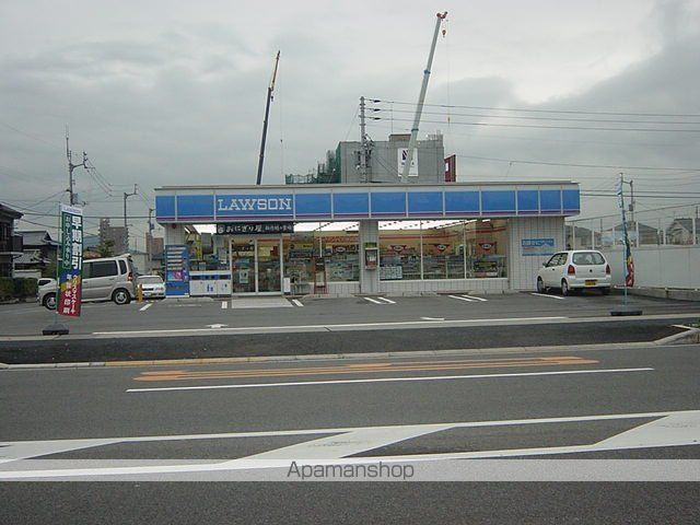 コンビニ　ローソン（コンビニ）まで300m