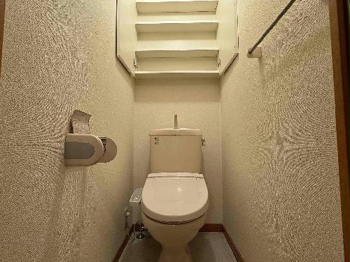 トイレ　※同タイプ部屋の写真となります