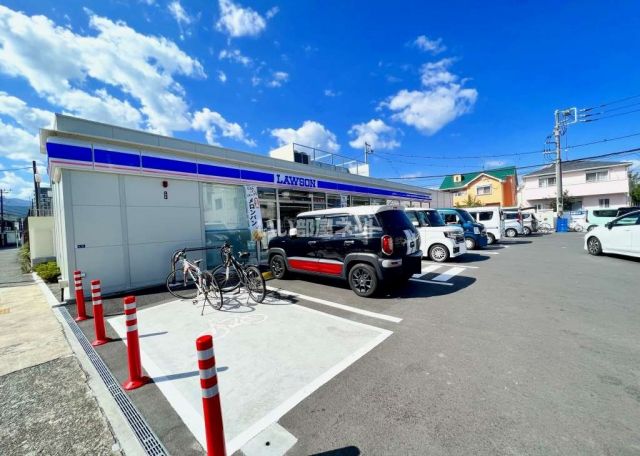 コンビニ　ローソン 小田原栄町四丁目店（コンビニ）まで160m