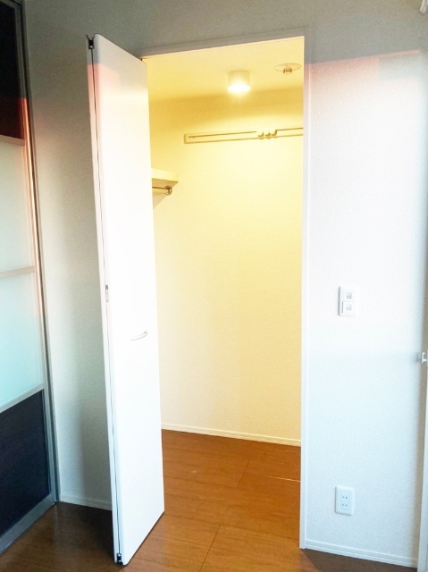 収納　同物件別部屋