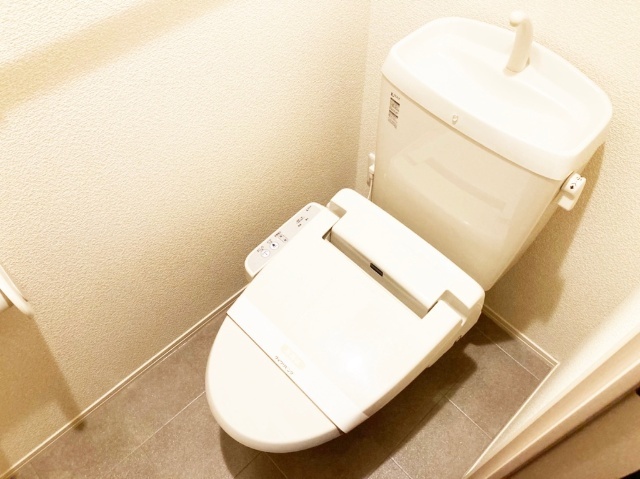 トイレ　同物件別部屋