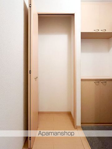 グリーンコート堺東 Bの内装写真