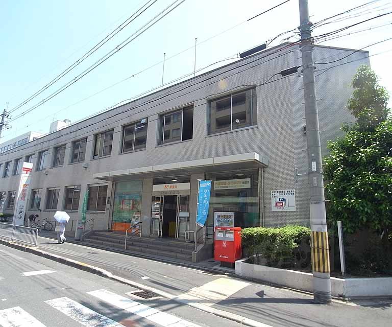 郵便局　右京郵便局（郵便局）まで80m