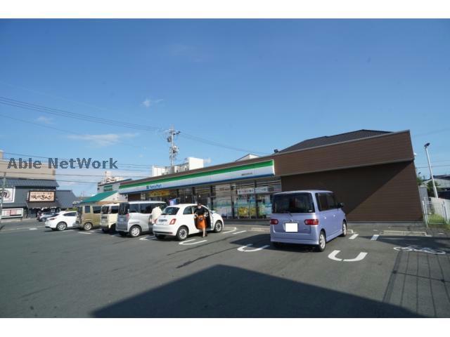 コンビニ　ファミリーマート豊橋花田荒木店（コンビニ）まで406m