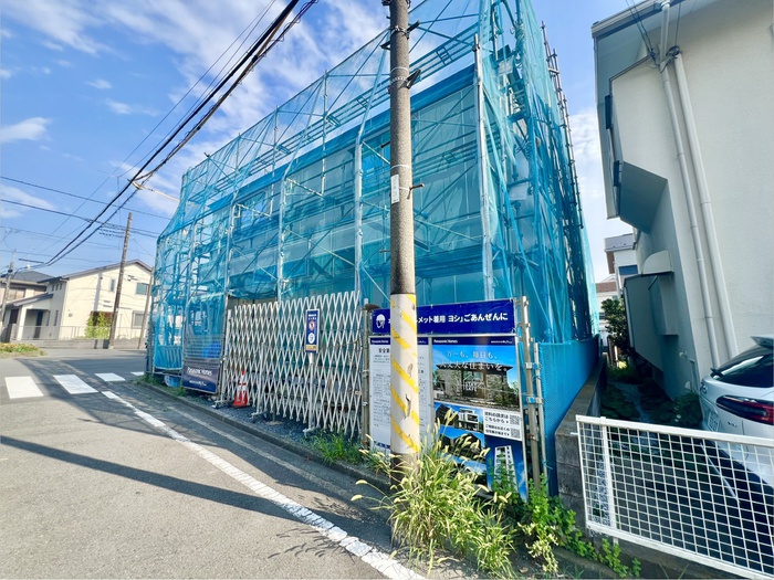建物外観　建築中