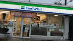 コンビニ　ファミリーマート 尼崎次屋三丁目店（コンビニ）まで683m