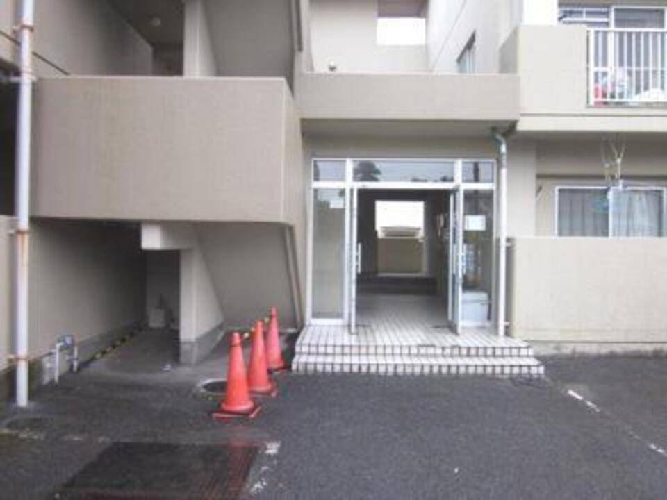 エントランス　エントランス