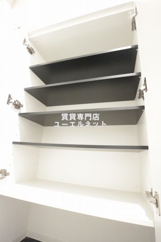 その他設備　収納力たっぷりのシューズボックスで玄関すっきり！