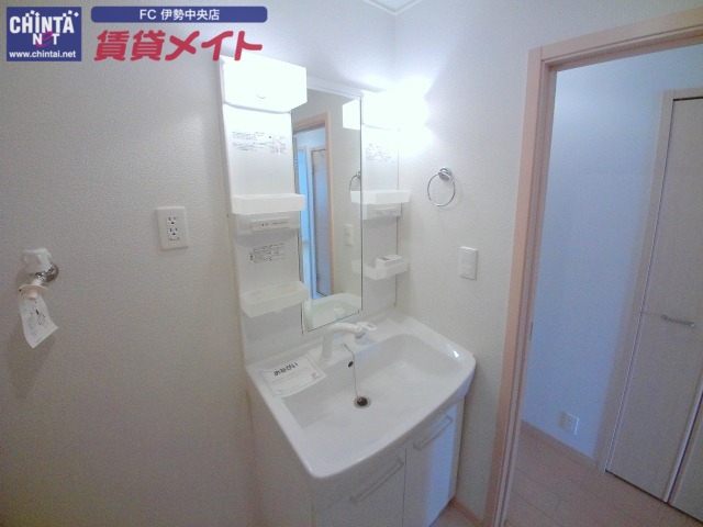 洗面設備　同タイプの部屋写真です