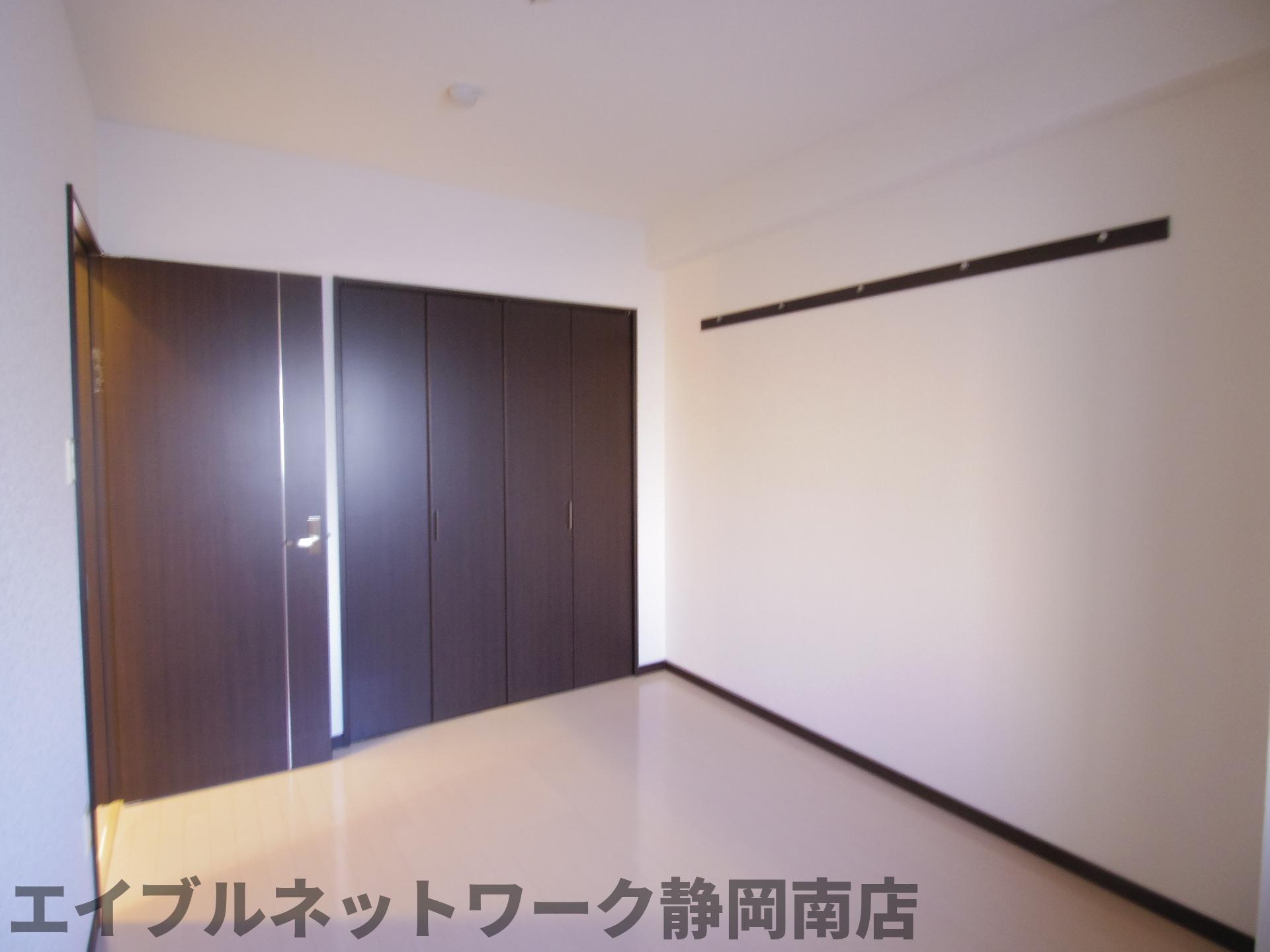 その他　広々とした洋室です