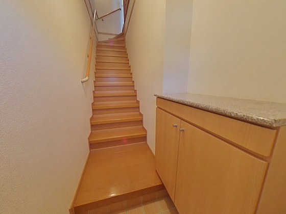 玄関　※別部屋の写真です
