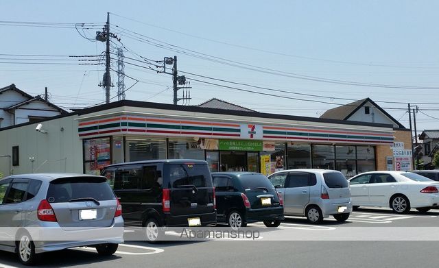 コンビニ　セブンイレブン（コンビニ）まで828m