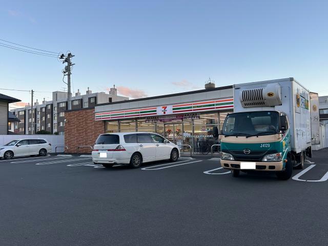 コンビニ　セブンイレブン郡山開成4丁目店（コンビニ）まで258m