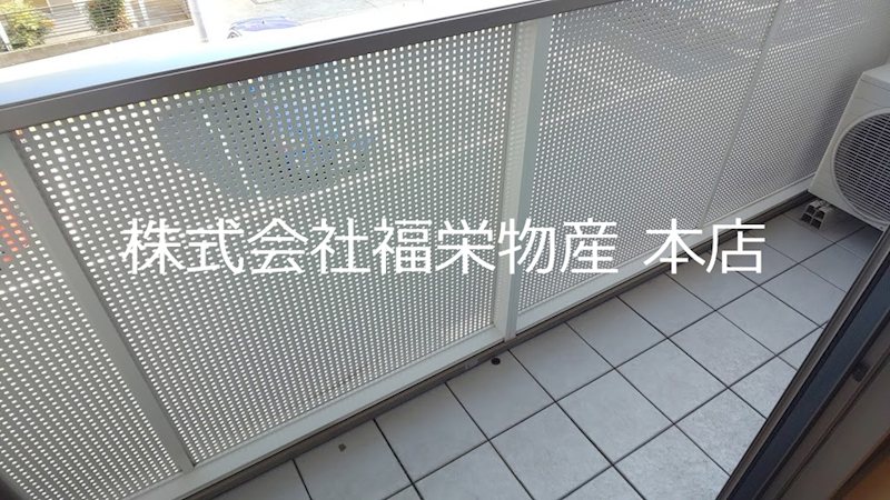 バルコニー　東向きのベランダです